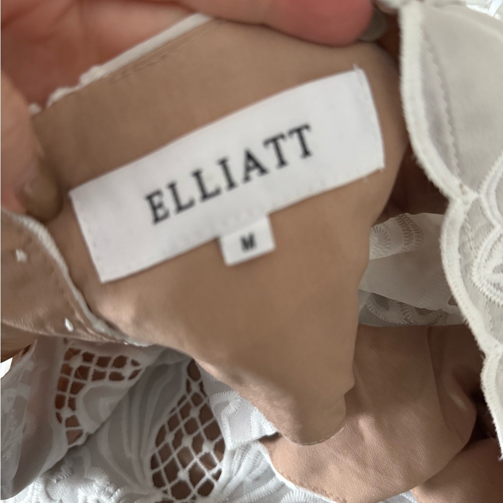 Elliatt Registry Gown in Ivory M - Picture 9 of 9